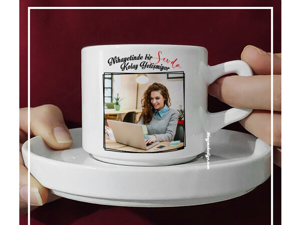 Kişiye Özel Fotoğraflı Kolay Yetişmiyor Çay Fincanı