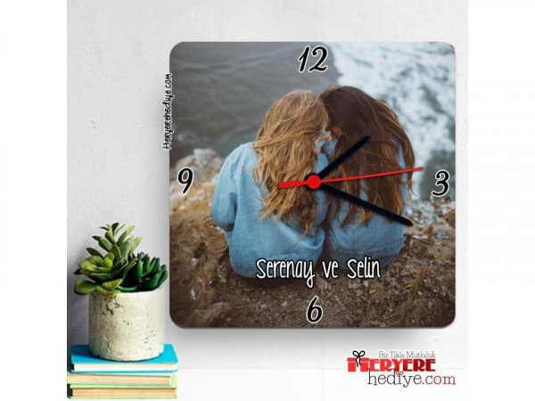 Kız Arkadaşa Hediye Fotoğraflı Kare Duvar Saati
