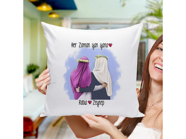 Tesettürlü Arkadaşa Hediye Kare Yastık
